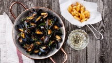 Τα μύδια χωρίς μυστικά, για την αγορά, το καθάρισμα, την προετοιμασία, το μαγείρεμα