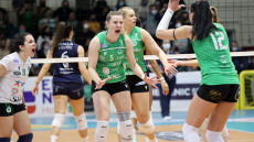 Κύπελλο βόλεϊ γυναικών, Παναθηναϊκός-ΑΟ Θήρας 3-1: Η κούπα βάφτηκε πράσινη