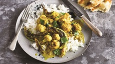 Κουνουπίδι µε κύµινο, κουρκουµά και λευκό ρύζι