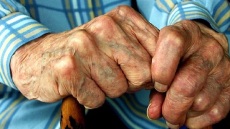 Αυξημένος ο κίνδυνος άνοιας και θανάτου για τους ηλικιωμένους με ανεπάρκεια βιταμίνης Β9