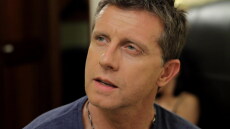 Γιάννης Σαββιδάκης: «Είναι λίγο εγωιστικό να κάνεις παιδιά και πολύ εγωιστικό να υιοθετείς επειδή θες εσύ»