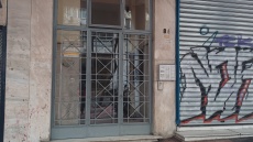 Άδωνις Γεωργιάδης: Πέταξαν γκαζάκια στο πολιτικό του γραφείο