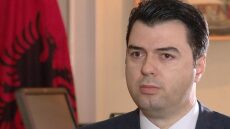 Αλβανία: Παραιτήθηκε ο Λουλζίμ Μπάσα από την ηγεσία του Δημοκρατικού Κόμματος