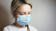 Κορωνοϊός: Οι γυναίκες είναι πολύ πιθανότερο να εμφανίσουν μακρά Covid-19