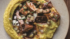 Φάβα με μοσχαρίσιο συκώτι και βαλσαμικό