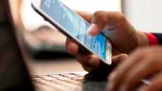 Έρευνα καθησυχάζει: Τα κινητά τηλέφωνα δεν προκαλούν καρκίνο στον εγκέφαλο 