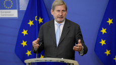 Γιοχάνες Χαν: Η Ουκρανία θα χρειαστεί Σχέδιο Μάρσαλ - Να βοηθήσουν την ΕΕ οι G20, ακόμη και η Ρωσία