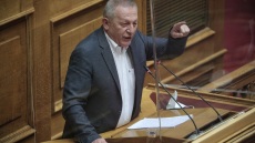 ΚΚΕ: Η λέξη ντροπή είναι λίγο για να περιγράψει το χειροκρότημα βουλευτών στα ναζιστικά τάγματα Αζόφ