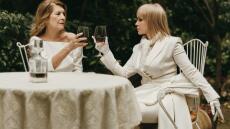 Η Αιμιλία Υψηλάντη συναντά τη Νατάσα Καλογρίδη στη σκηνή του θεάτρου Αργώ