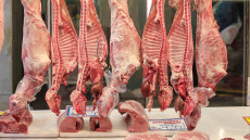 Πασχαλινό τραπέζι: «Κλειδώνουν» πιθανότατα αύριο οι τιμές στα αμνοερίφια - Μπορεί να φτάσουν στα 14-15 ευρώ το κιλό