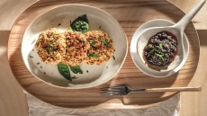 Μπιφτέκια από ροβίτσα και πέστο λιαστής ντομάτας