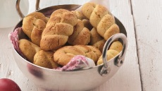 Μυστικά και tips για τέλεια πασχαλινά κουλουράκια (+1 συνταγή) 