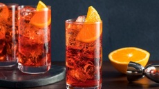 3 κλασικά highballs cocktails για το σπίτι