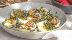 Αυγοσαλάτα με ραπανάκια και άνηθο