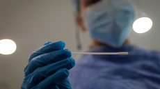 Κορωνοϊός: Ενας στους τέσσερις ασθενείς ανάρρωσε πλήρως ένα χρόνο μετά τη νοσηλεία του