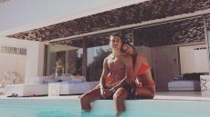 Πάουλο Ντιμπαλά: Η κοπέλα του προωθεί γυμνή το νέο της τραγούδι 