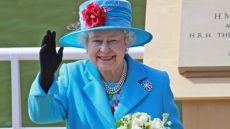 Μεγάλη Βρετανία: Η στιγμή που το BBC διακόπτει το πρόγραμμά του για να ανακοινώσει τα νέα για την υγεία της Ελισάβετ