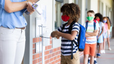 Κορωνοϊός: Δύο στα τρία παιδιά έως τεσσάρων ετών στις ΗΠΑ έχουν μολυνθεί λόγω της Όμικρον