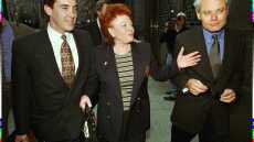 Γαλλία: Έσβησαν τα φώτα για τη Ρεζίν, τη «βασίλισσα της νύχτας»