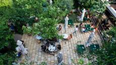 7 μαγαζιά με αυλές για τις ζεστές μέρες του Μαΐου