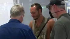 Survivor: O Γιώργος Κατσαούνης έφτασε Ελλάδα με τα ίδια ρούχα που φορούσε στον Άγιο Δομίνικο