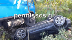 Τρομακτικό τροχαίο ατύχημα στην Αλίαρτο, σώθηκαν από θαύμα οδηγός και συνοδηγός