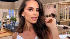 Η Μαρία Αντωνά κάνει πρόβα νυφικού