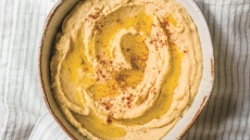 Ετοιμάζουμε το πιο βελούδινο χούμους