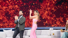 Chart Show: Η Δέσποινα Βανδή παρουσιάζει τους 30 καλύτερους άνδρες καλλιτέχνες