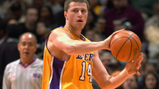 Μεντβεντένκο: Πούλησε τα δακτυλίδια των Λέικερς για να πολεμήσει στην Ουκρανία 