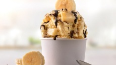 Φτιάχνουμε παγωτό μπανάνα στο πι και φι