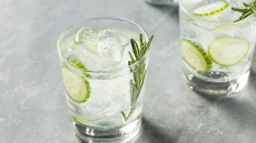 Δροσιστική βότκα με αγγούρι και λάιμ