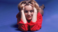 Ρόμι Σνάιντερ: Η βασανισμένη ζωή της, ο έρωτας με τον Αλέν Ντελόν και το τραγικό φινάλε πριν 40 χρόνια