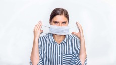 Θυρεοειδής: Πόσο τον «πληγώνει» ο κορωνοϊός ένα χρόνο μετά τη λοίμωξη