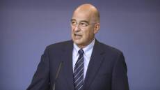 Συλλυπητήρια Δένδια για τον θάνατο της Μαρίνας Λαμπράκη - Πλάκα