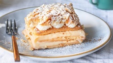 Εύκολο μπισκοτογλυκό σαν μιλφέιγ