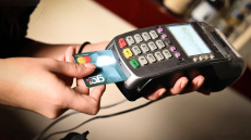 Νάουσα: Φέσωσε τον λογαριασμό φίλου του με 64.000 ευρώ