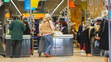 Γερμανία: Μείωση του πληθωρισμού στο 7% για το 2023 προβλέπει η ομοσπονδιακή κυβέρνηση