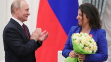 Η αρχισυντάκτρια του «Russia Tuday» χαιρετίζει το σενάριο παγκόσμιου λιμού: Η Δύση θα γίνει πάλι φίλη μας!