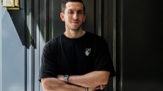 Άλκης Μιχαήλ: Ο αρχιτέκτονας που αγάπησε τη vegan κουζίνα