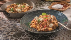 Μπριάμ με φρέσκια ντομάτα και ξινομυζήθρα