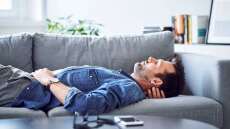 Νέα μελέτη έδειξε ότι τα καρκινικά κύτταρα διασπείρονται κατά τον βραδινό ύπνο