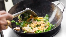 5 σεφ μοιράζονται τα μυστικά τους για γρήγορο μαγείρεμα