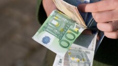 Ασφάλιση υγείας: Πότε και ποιους συμφέρει η ετήσια απαλλαγή