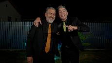 Night Out: Ο Θεοχάρης Ιωαννίδης υποδέχεται τον Κούλλη Νικολάου