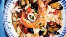 Φτιάχνουμε sugo scoglio (ιταλικά ζυμαρικά με θαλασσινά)