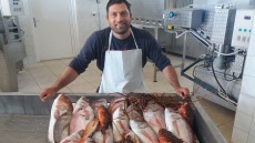 Η οικογένεια Κουτούκη προσφέρει σε όλους την ευκαιρία να γευτούν τα γεμάτα ιώδιο αγαθά της Λήμνου