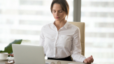 Το φυσικό αναλγητικό που νικά αποτελεσματικά τον πόνο