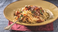 Σπαγγέτι με σάλτσα ιμάμ μπαϊλντί