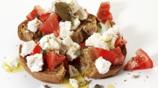 8 ελληνικές σαλάτες ανάμεσα στις 50 καλύτερες του κόσμου!